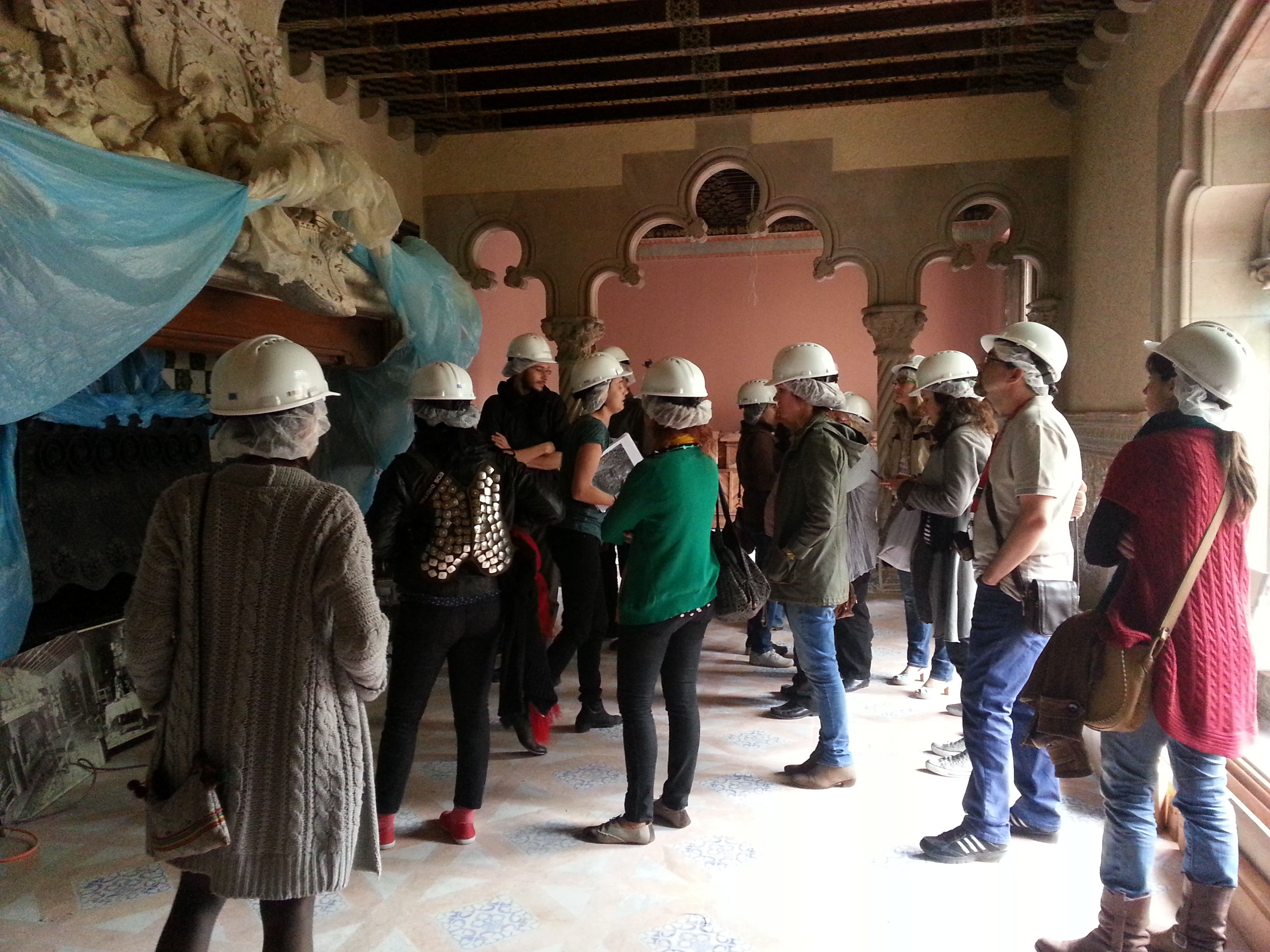   El pasado viernes 19 de abril, los alumnos de ECORE, fueron a visitar las obras de rehabilitación y restauración que se están llevando a cabo en la Casa Amatller […]