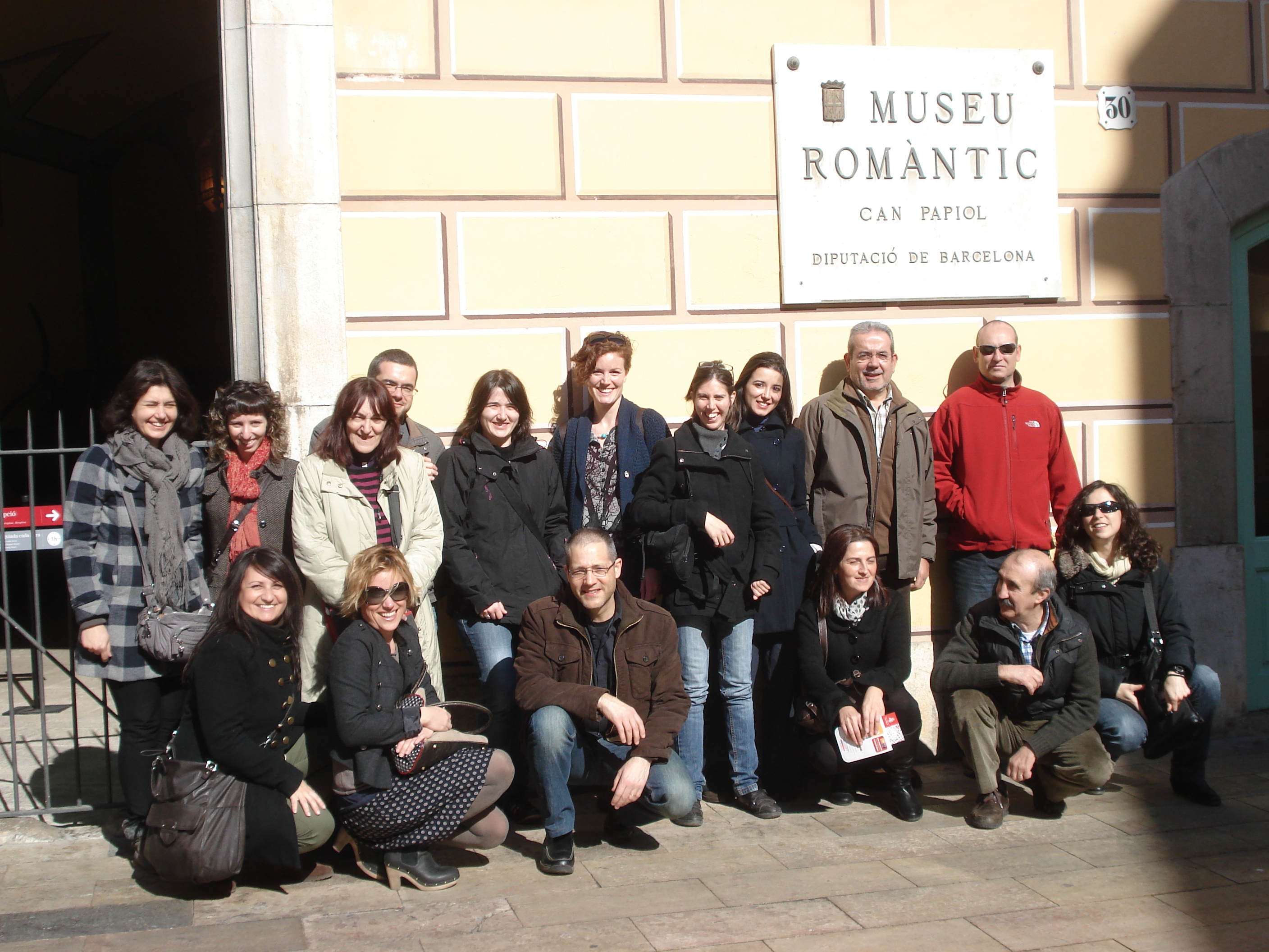       El pasado 24 de febrero, los alumnos de la Escuela Ecore realizaron una visita al Museo Romántico Can Papiol, de Vilanova i la Geltrú. A través de […]
